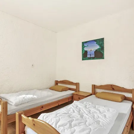 Holiday home La *